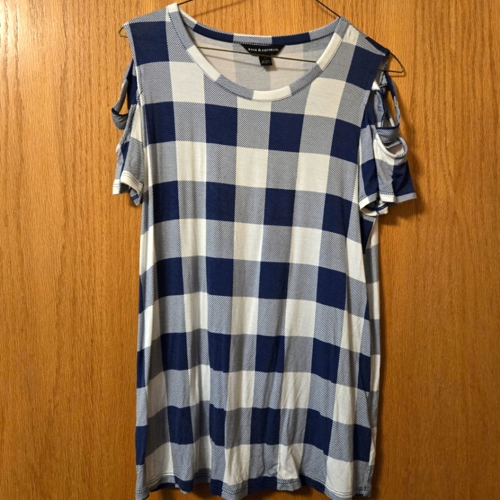 Rock & Republic Buffalo Check Top